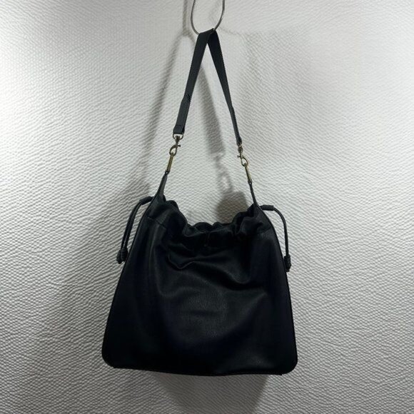 Universal Thread- Drawstring Closure Shoulder Bag HoBo winter basics - Picture 2 of 14